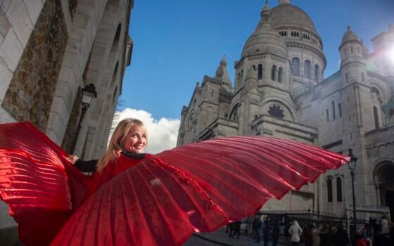 Suivez la voix de la Diva Veronica Antonelli