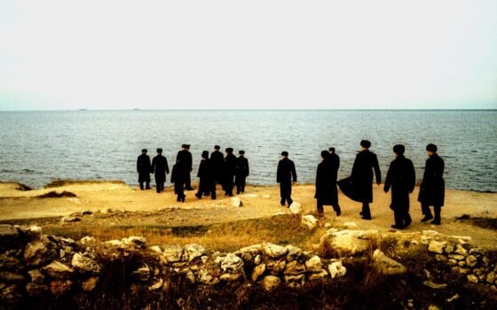 Militaires russes sur le site antique de Chersonèse, dans la ville de Sébastopol. En 2014, la ville passera sous contrôle russe suite à l’annexion illégale de la Crimée et du Donbass — Ukraine, 2005